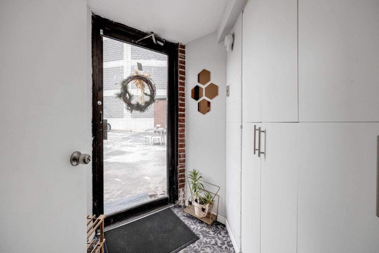 多伦多Bright Parkdale Court - Little Portugal W/ Free Parking公寓 外观 照片